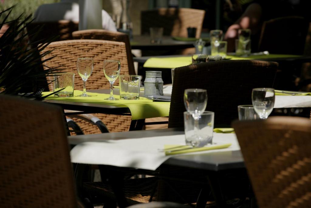 Logis Hotel La Ferme Avinyon Dış mekan fotoğraf